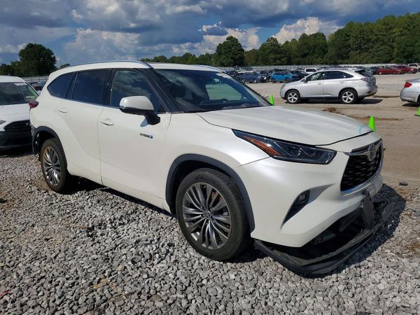 2021 TOYOTA HIGHLANDER Platinum