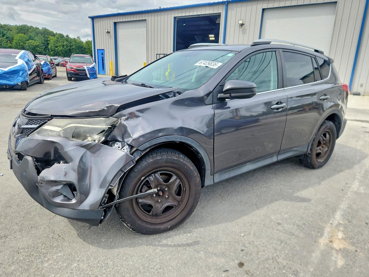 2015 TOYOTA RAV4 LE (X Grade) — Front 3/4