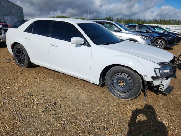 2016 CHRYSLER 300