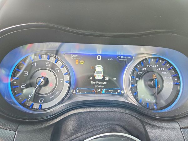 2016 CHRYSLER 300