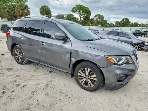 2019 NISSAN PATHFINDER — Passenger 3/4