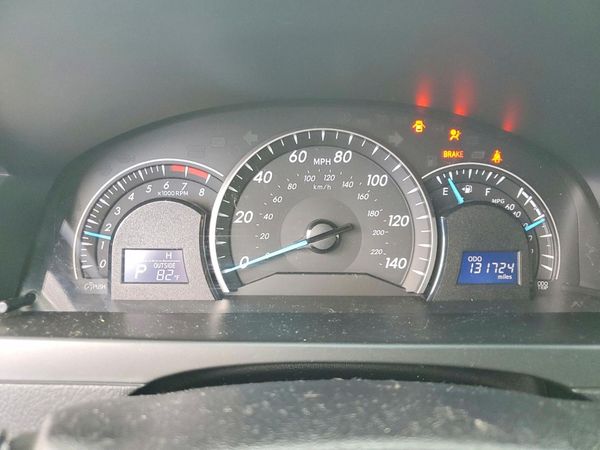 2014 TOYOTA CAMRY