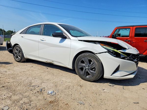 2021 HYUNDAI ELANTRA SEL w/ Convenience Pkg