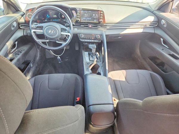2021 HYUNDAI ELANTRA SEL w/ Convenience Pkg