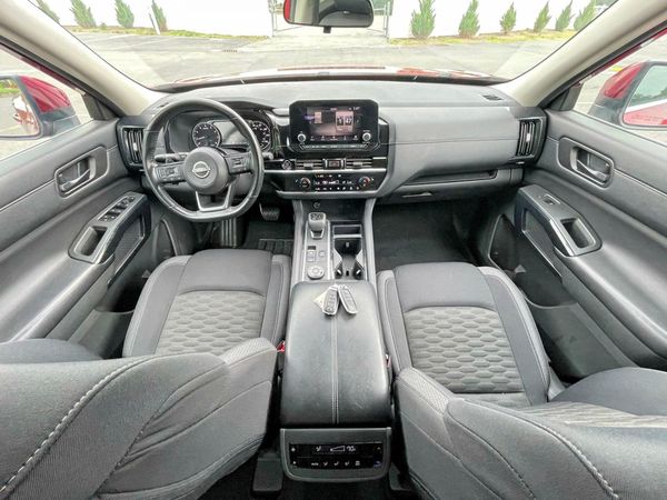 2023 NISSAN PATHFINDER SV