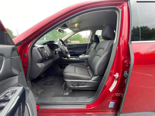 2023 NISSAN PATHFINDER SV