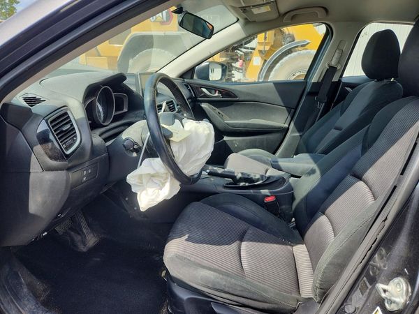 2014 MAZDA 3