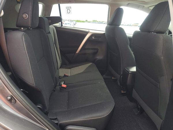 2015 TOYOTA RAV4 XLE (M Grade)