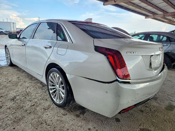 2017 CADILLAC CT6
