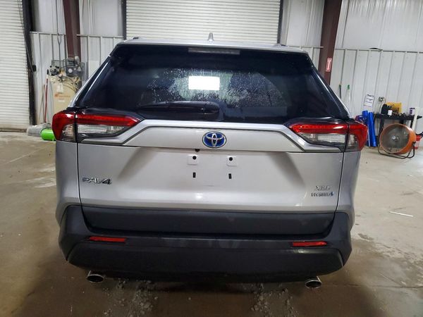 2021 TOYOTA RAV4 XLE HV