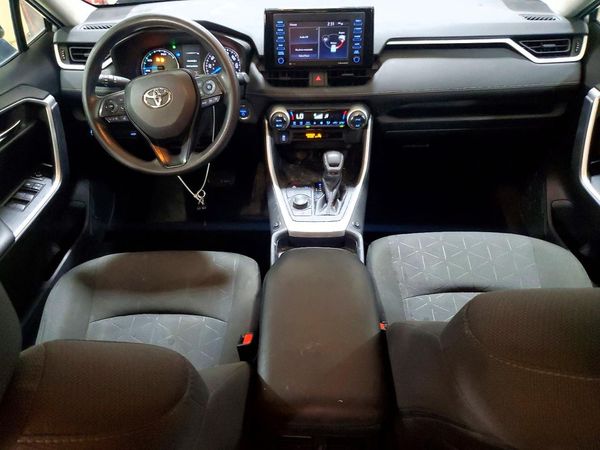 2021 TOYOTA RAV4 XLE HV