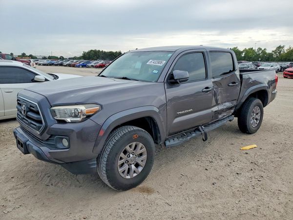 2017 TOYOTA TACOMA