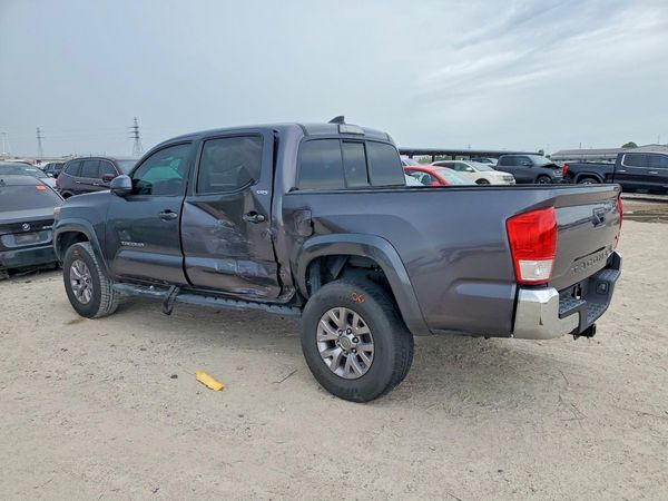 2017 TOYOTA TACOMA