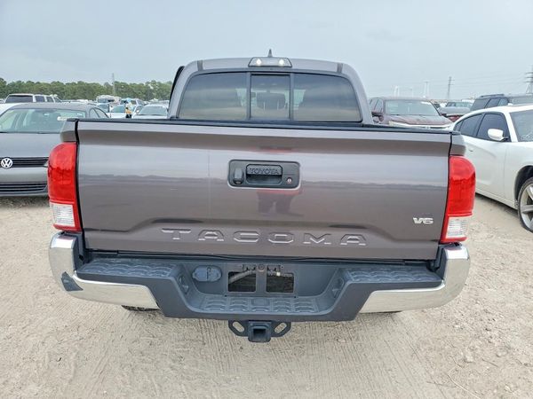 2017 TOYOTA TACOMA
