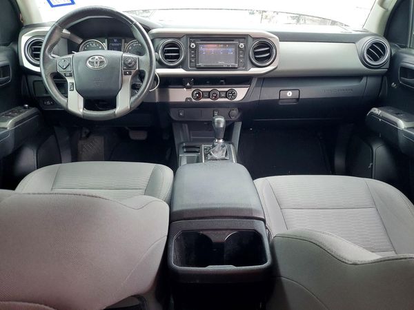 2017 TOYOTA TACOMA
