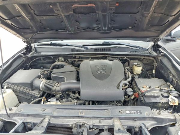 2017 TOYOTA TACOMA