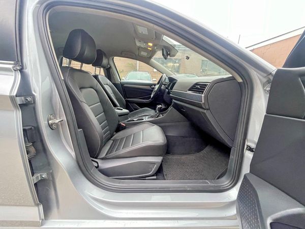 2022 VOLKSWAGEN JETTA SE