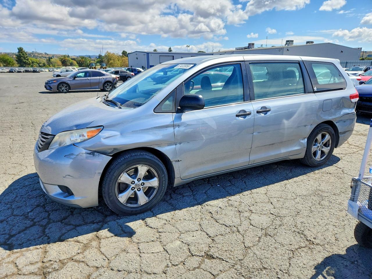 2014 TOYOTA SIENNA