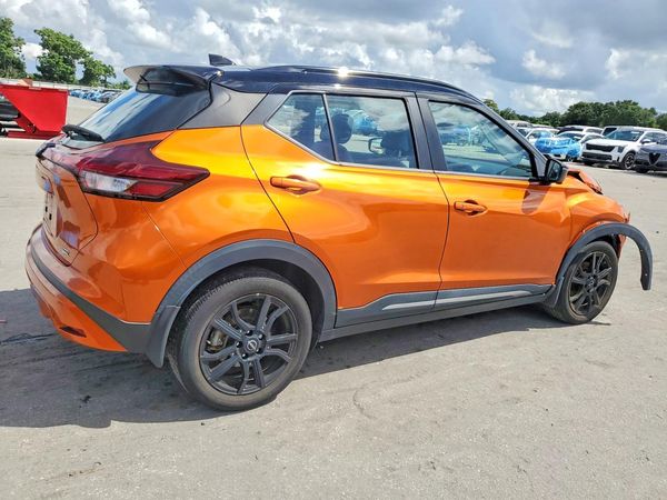 2022 NISSAN KICKS SR