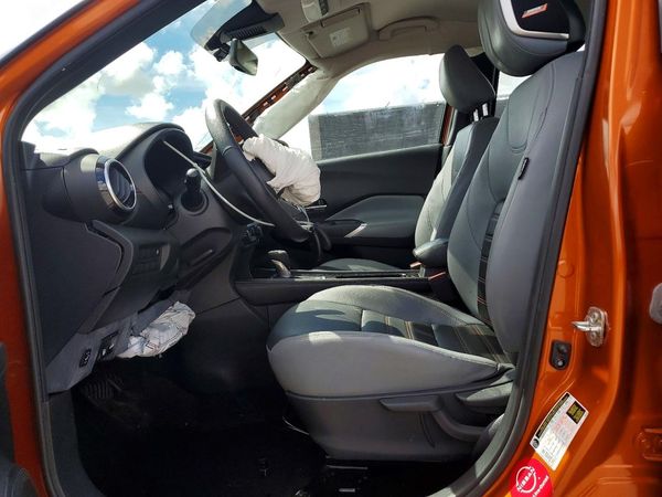 2022 NISSAN KICKS SR