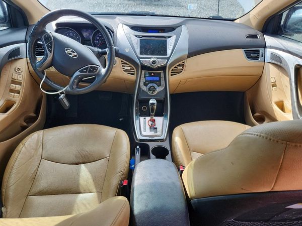 2013 HYUNDAI ELANTRA