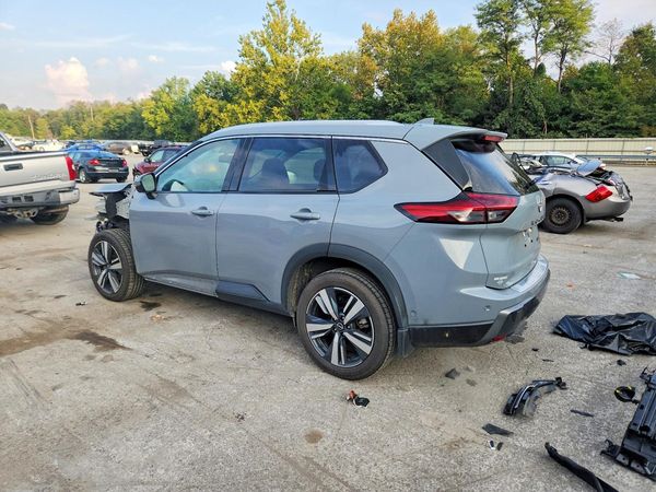 2024 NISSAN ROGUE SL