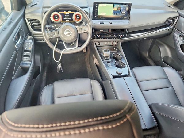 2024 NISSAN ROGUE SL