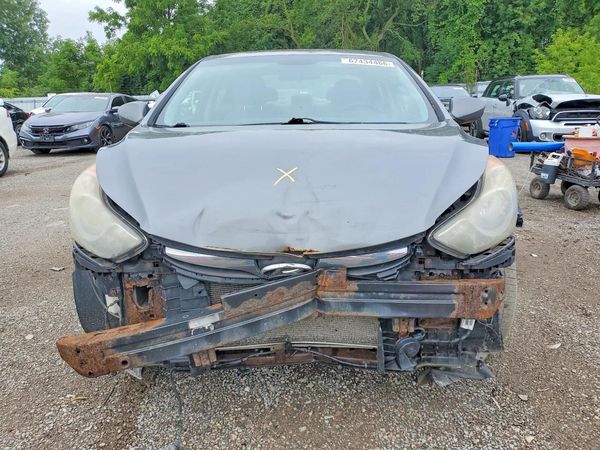 2012 HYUNDAI ELANTRA