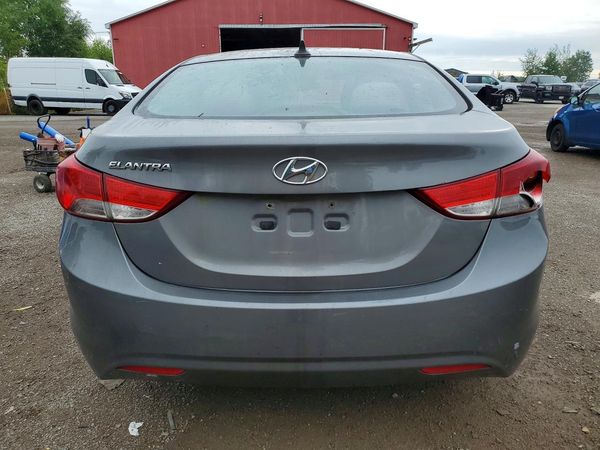2012 HYUNDAI ELANTRA
