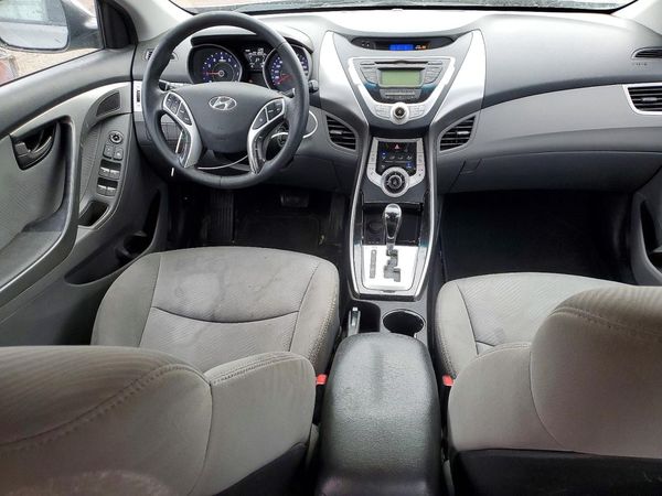 2012 HYUNDAI ELANTRA