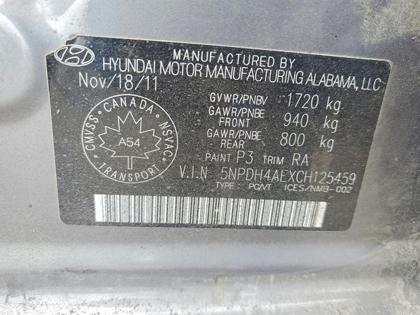 2012 HYUNDAI ELANTRA