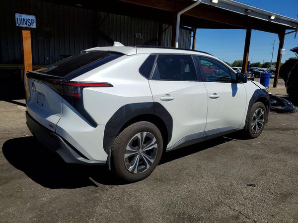 2025 TOYOTA BZ4X
