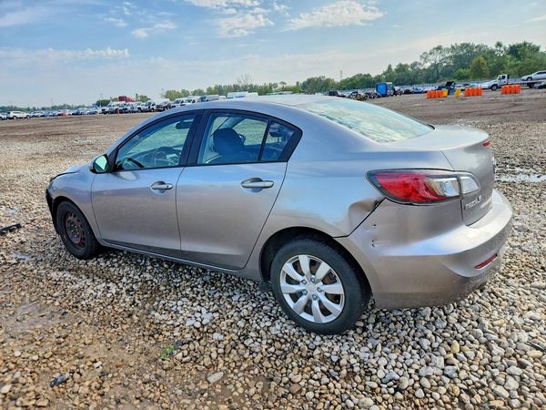 2013 MAZDA 3