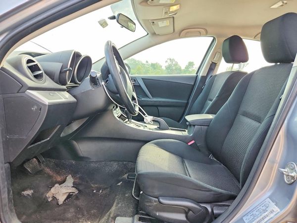 2013 MAZDA 3
