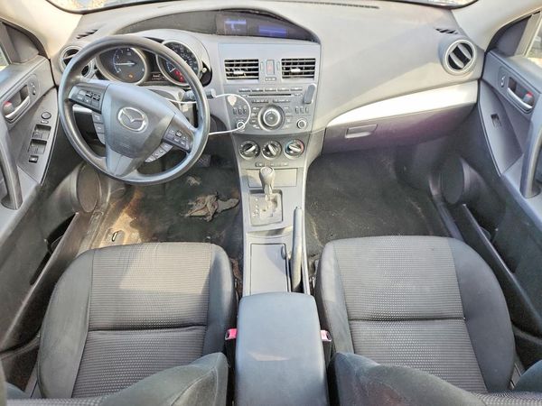 2013 MAZDA 3