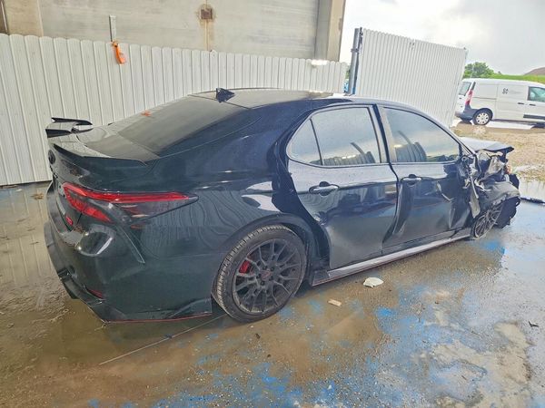 2022 TOYOTA CAMRY