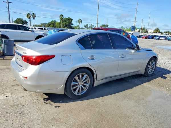 2014 INFINITI Q50