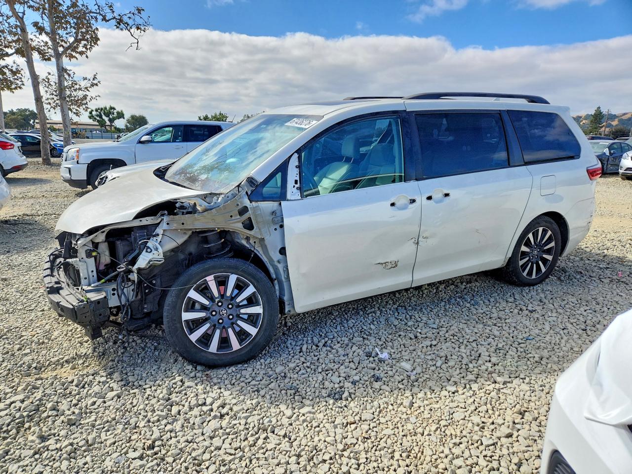 2019 TOYOTA SIENNA