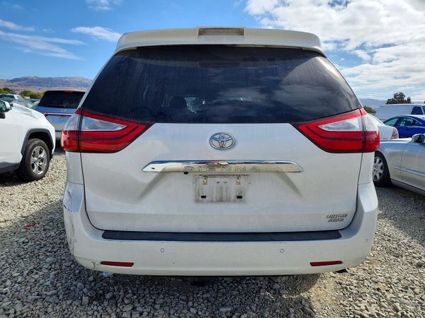 2019 TOYOTA SIENNA