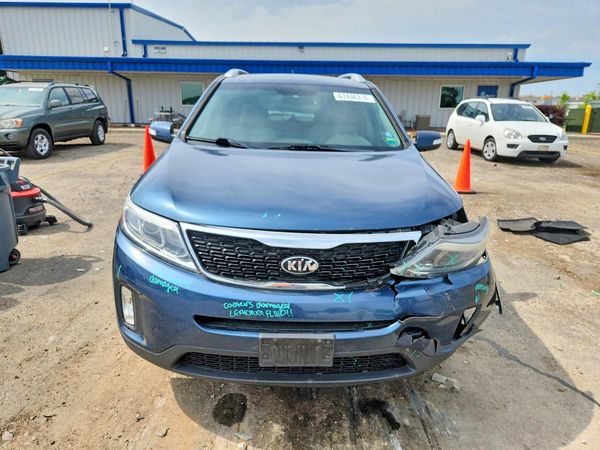 2014 KIA SORENTO Base/ LX