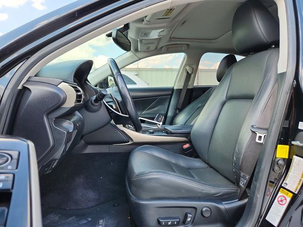 2014 LEXUS IS