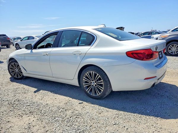 2019 BMW 530