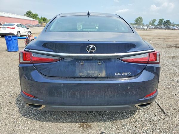 2019 LEXUS ES