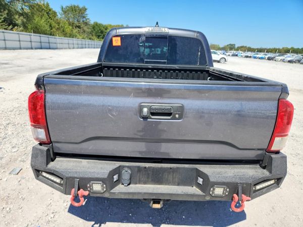 2022 TOYOTA TACOMA SR5