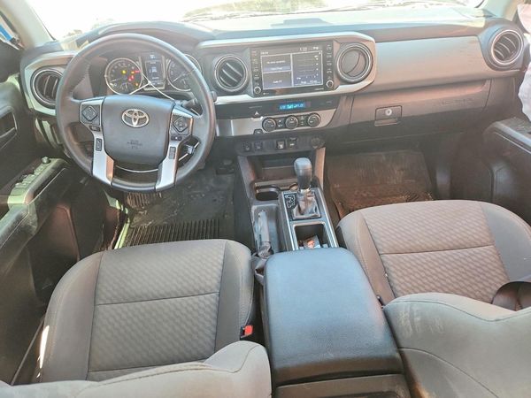 2022 TOYOTA TACOMA SR5