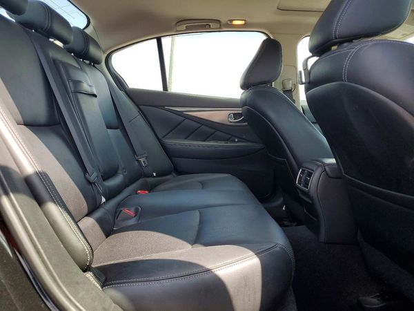 2014 INFINITI Q50