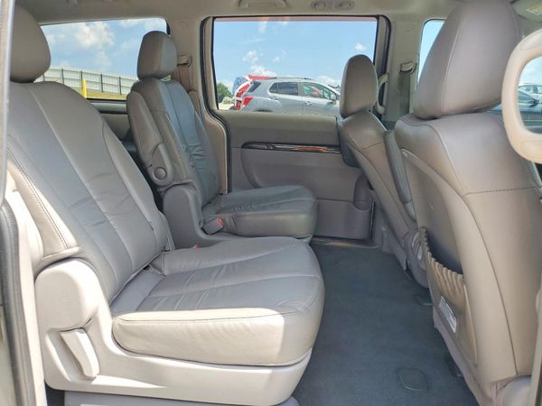 2014 KIA SEDONA GLS