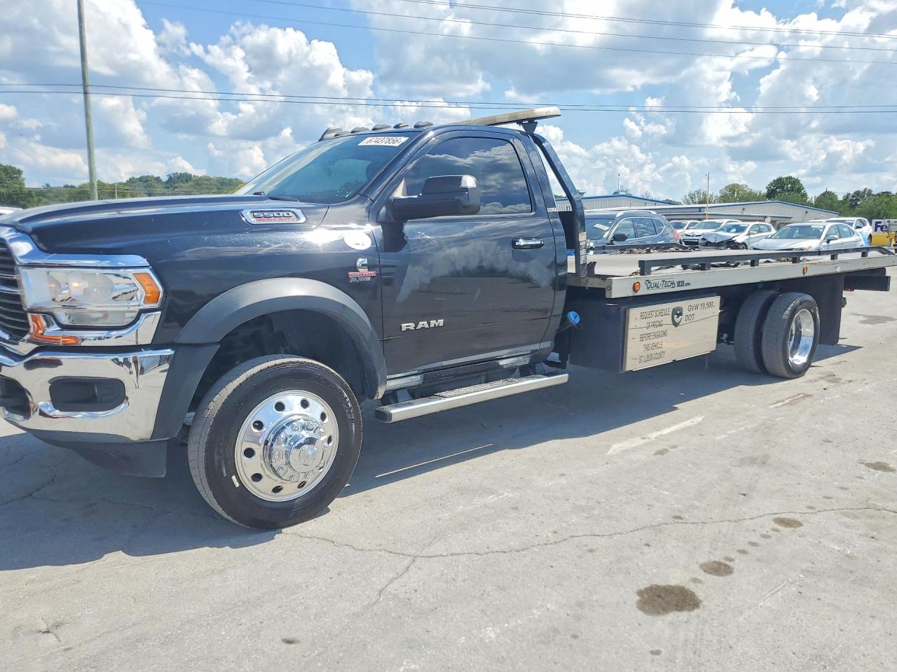 2019 RAM 5500 REG CAB CHASSIS