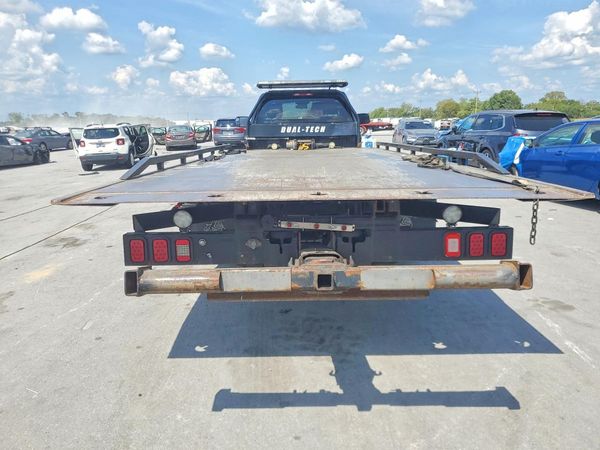 2019 RAM 5500 REG CAB CHASSIS