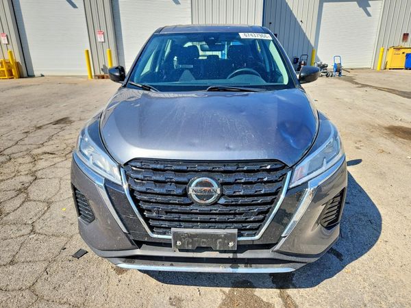 2021 NISSAN KICKS